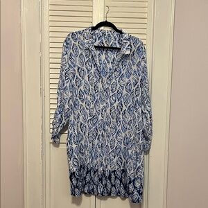 Lilly Pulitzer Blue and White Leaf Pattern Tunic